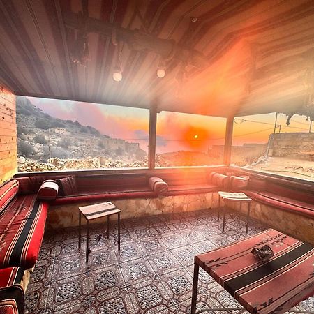 Dana Tower Hotel エクステリア 写真